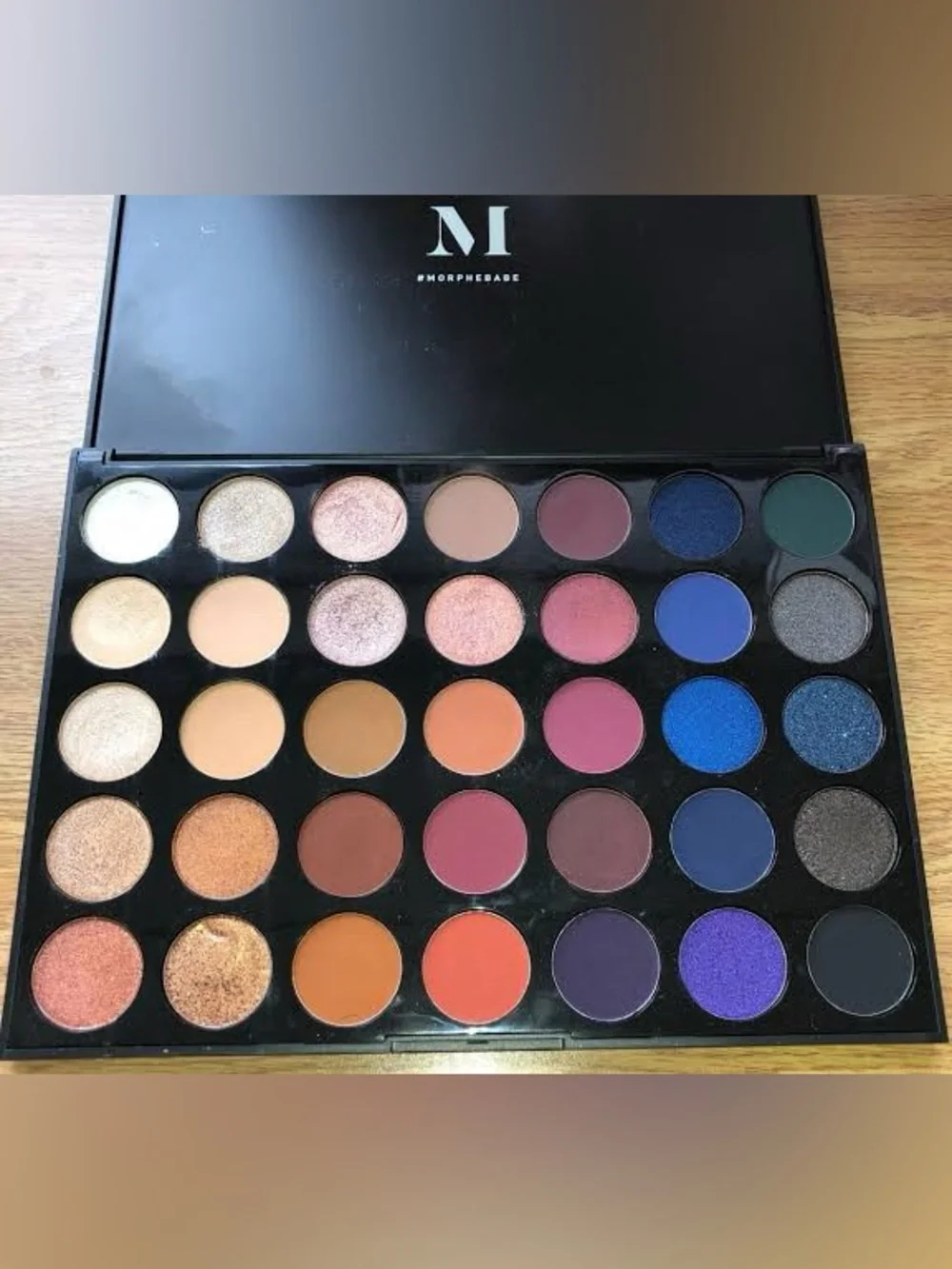 Morphe 35V Stunning Vibes Artistry Palette